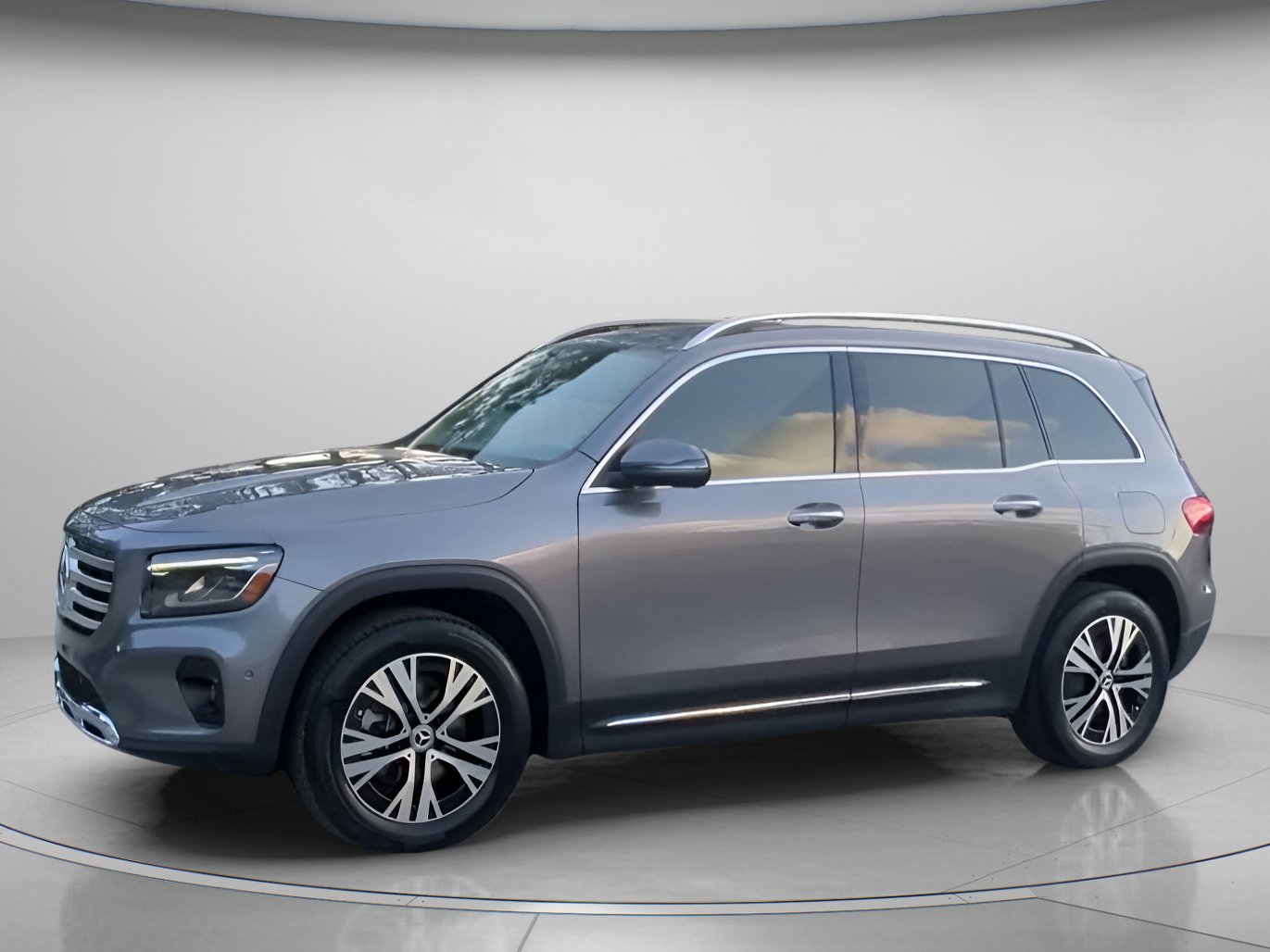 Used 2026 Mercedes-Benz GLB 250 w/ Exclusive Package image 14