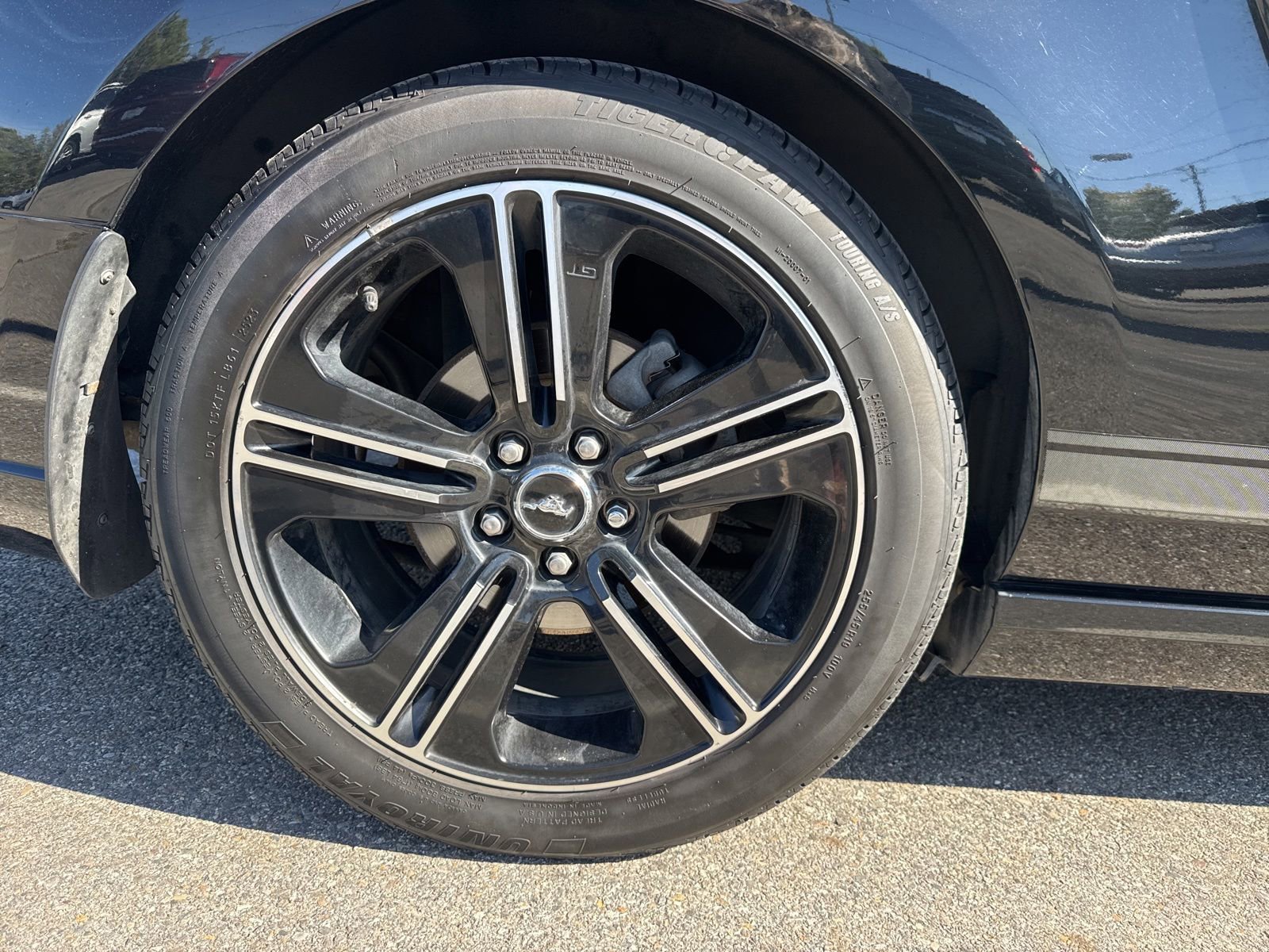 Used 2013 Ford Mustang GT RWD image 4