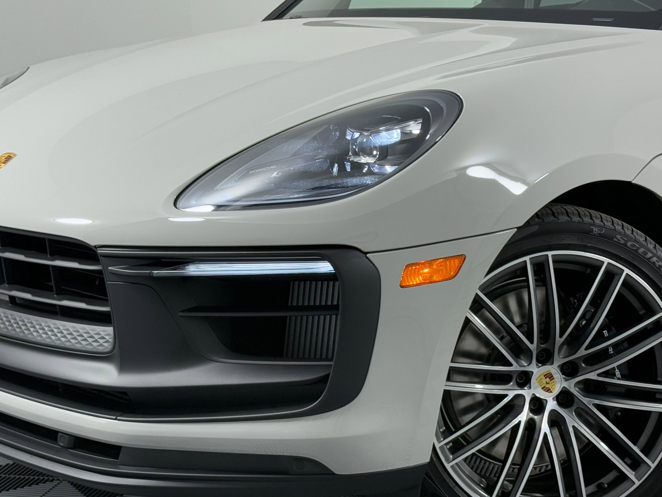 New 2026 Porsche Macan GTS AWD/4WD image 11