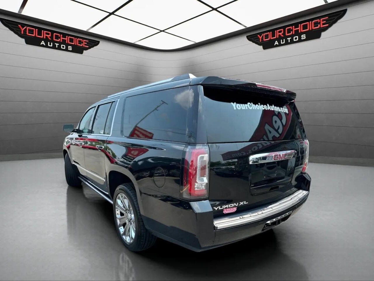 Used 2015 GMC Yukon XL Denali w/ Premium Package AWD/4WD image 7