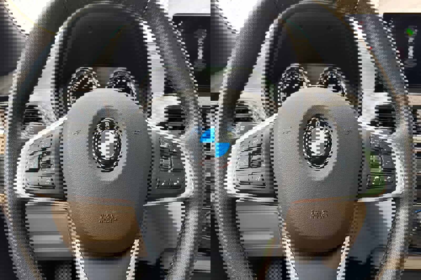 Used 2022 BMW X2 xDrive28i w/ Premium Package image 26