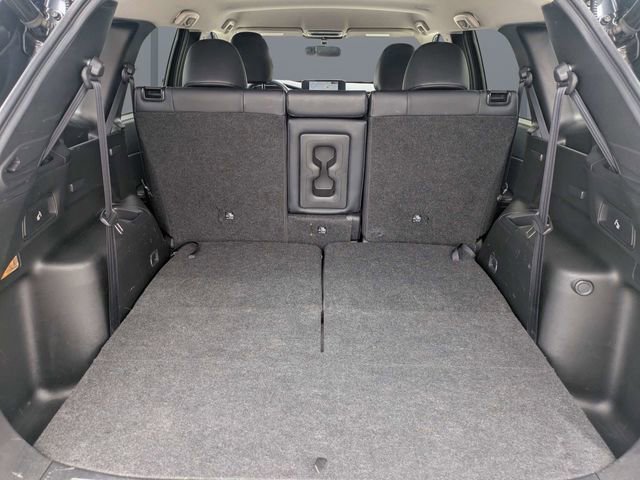 Used 2024 Mitsubishi Outlander SE FWD image 12