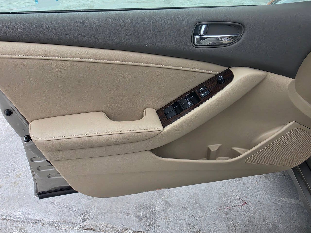Used 2012 Nissan Altima 2.5 SL w/ 2.5SL Pkg FWD image 19