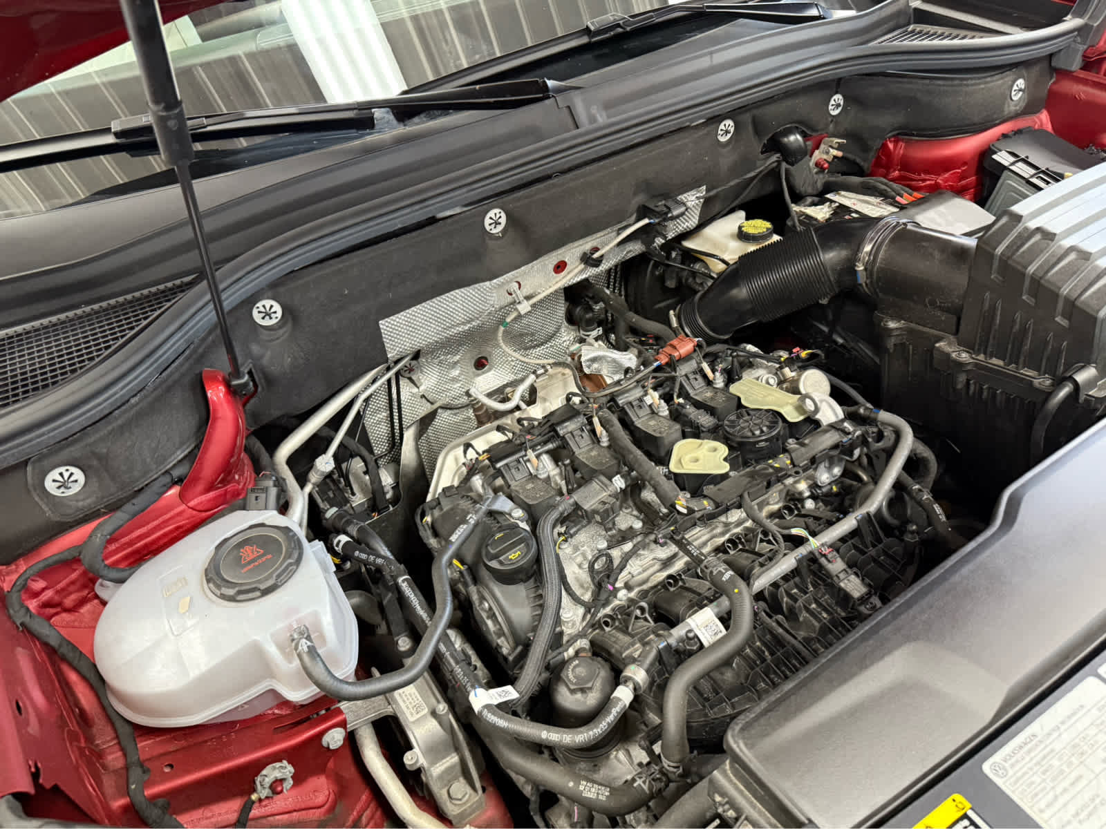 Used 2024 Volkswagen Atlas Cross Sport SEL Premium R-Line image 35