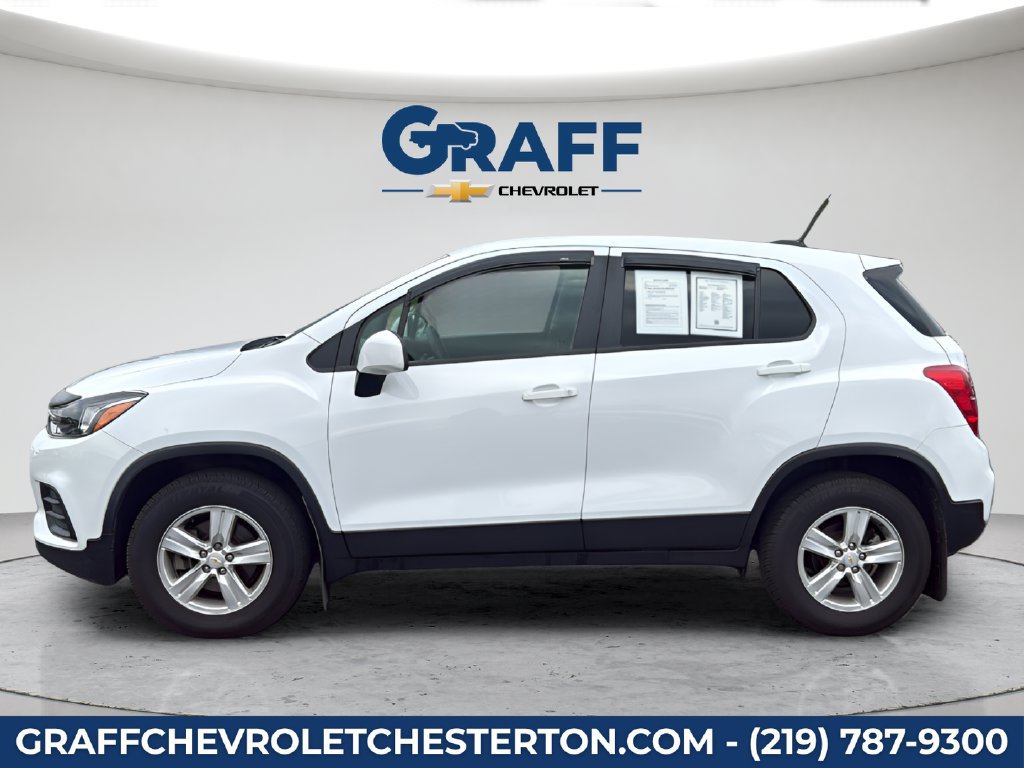 Used 2021 Chevrolet Trax LS w/ Tint and Cruise Package AWD/4WD image 3