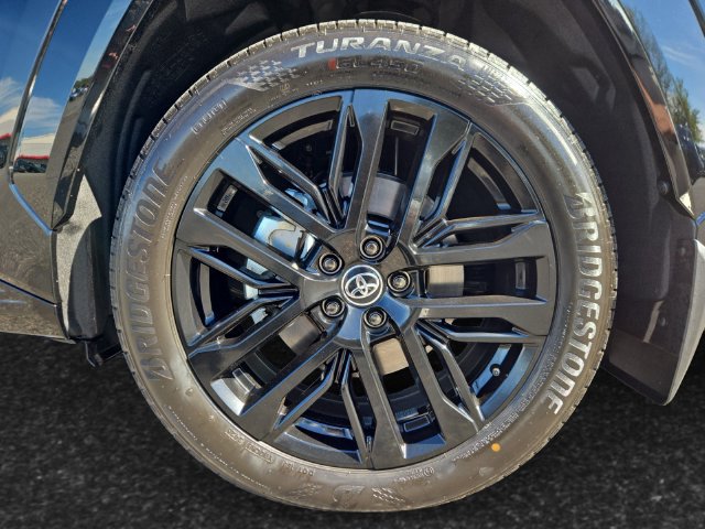 Used 2026 Toyota RAV4 AWD Plug-in Hybrid image 4