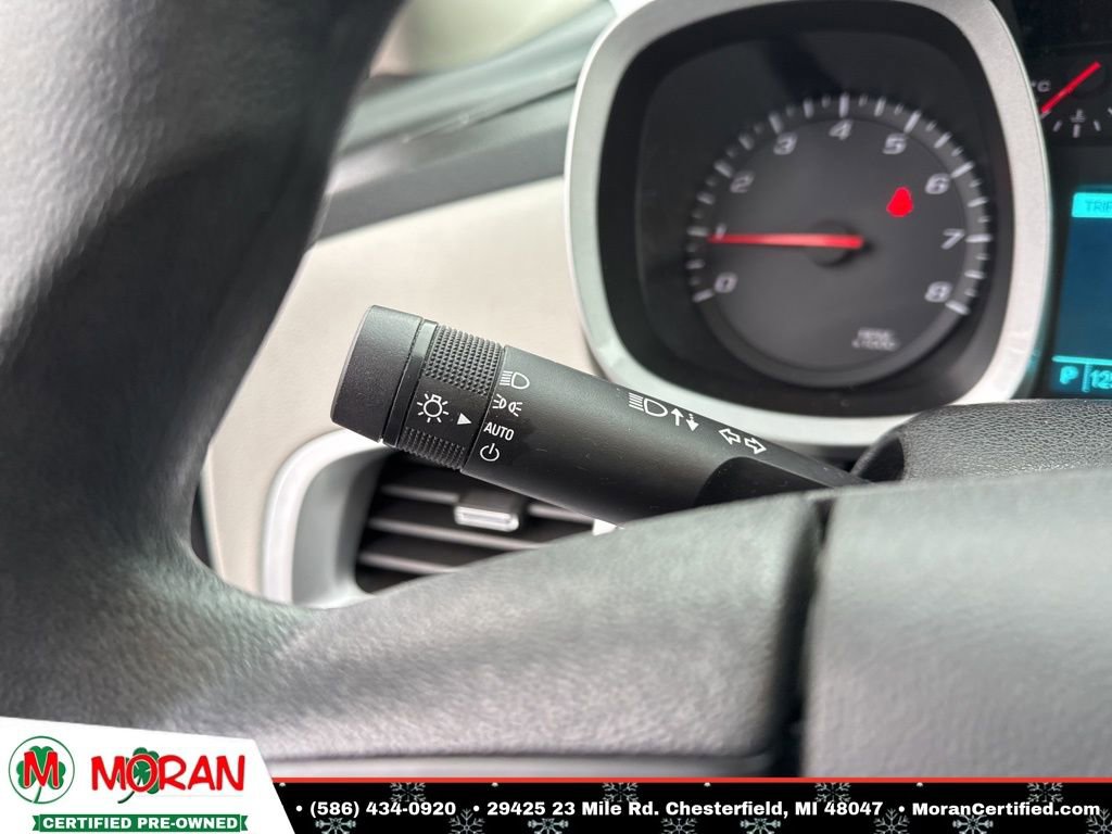 Used 2018 Chevrolet Equinox LT w/ Sun & Infotainment Package image 16