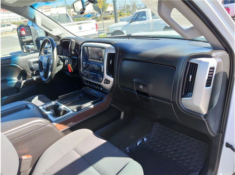 Used 2015 GMC Sierra 2500 SLE w/ SLE Preferred Package image 12