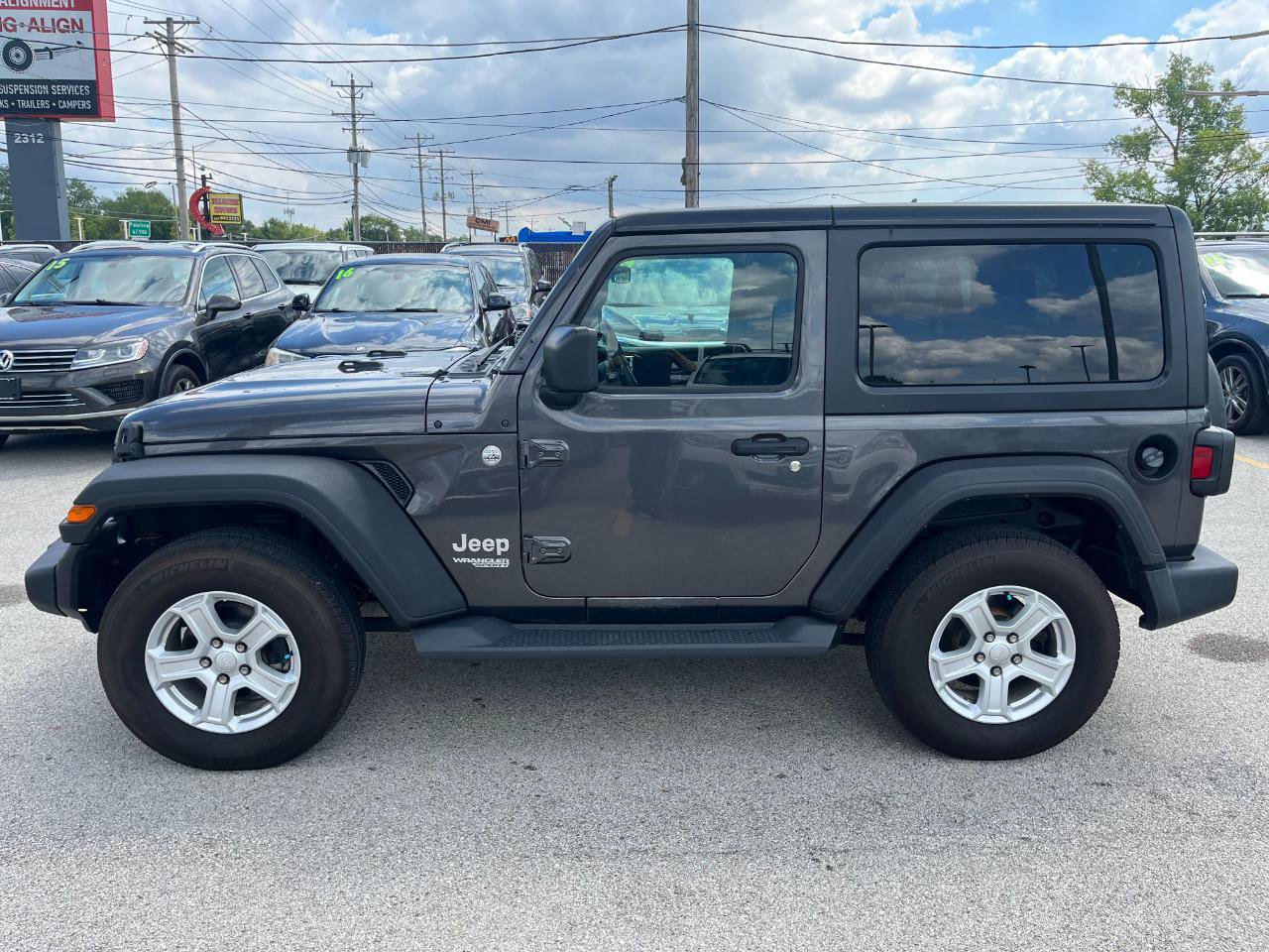 Used 2018 Jeep Wrangler Sport AWD/4WD image 2