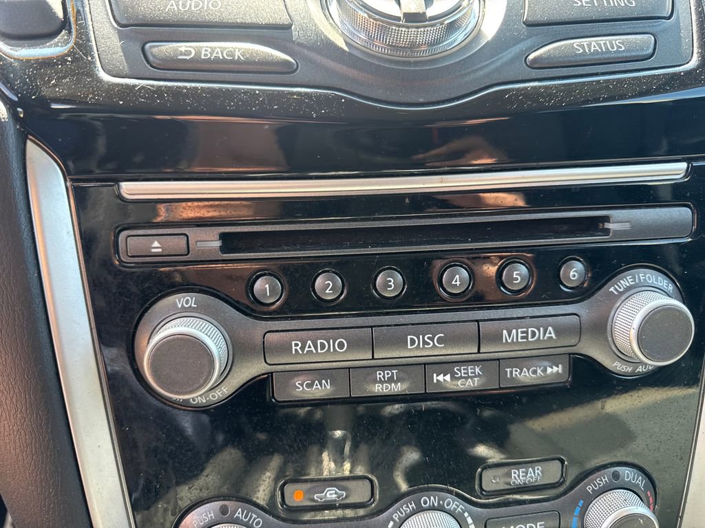 Used 2017 Nissan Pathfinder SV FWD image 27