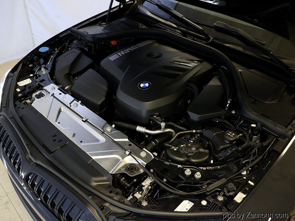 Certified 2026 BMW 330i xDrive Sedan w/ M Sport Package AWD/4WD image 38