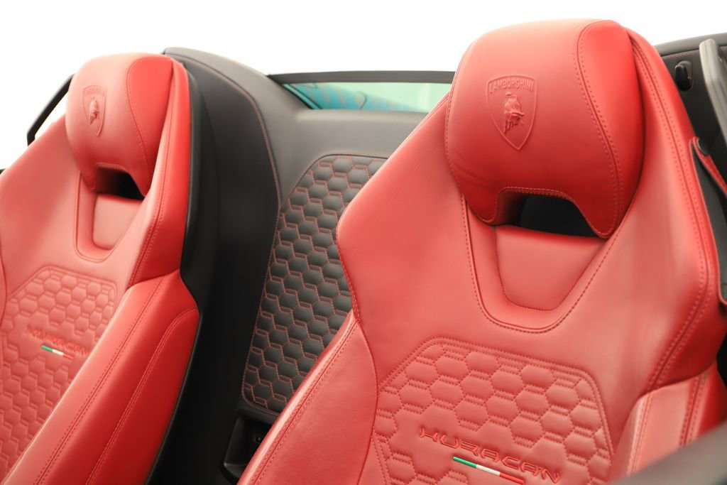 Used 2016 Lamborghini Huracan LP 610-4 image 39