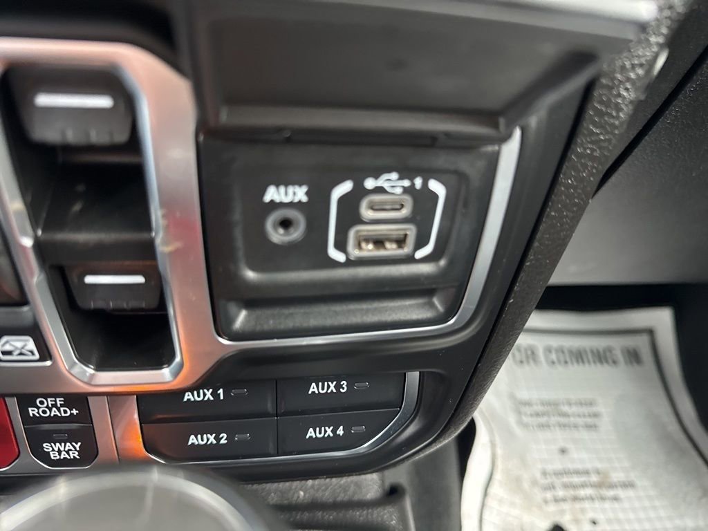 Used 2025 Jeep Wrangler Unlimited Rubicon image 29