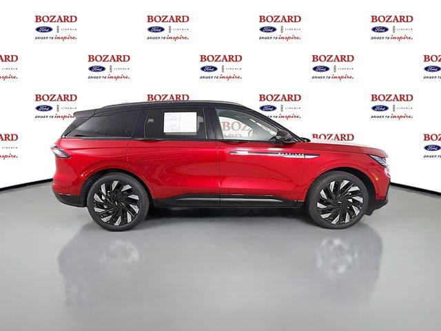 Certified 2024 Lincoln Nautilus Reserve w/ Jet Appearance Package (87T) AWD/4WD image 9