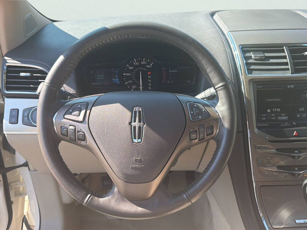 Used 2013 Lincoln MKX AWD image 20
