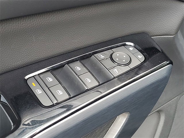 New 2025 Nissan Pathfinder SL w/ Black Appearance Package image 20