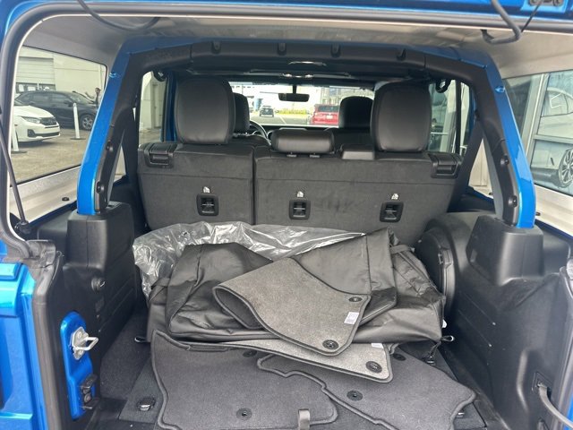 Used 2023 Jeep Wrangler Unlimited Sahara w/ Cold Weather Group image 42