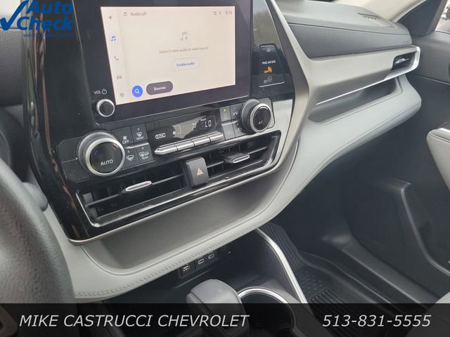 Used 2023 Toyota Highlander L image 16