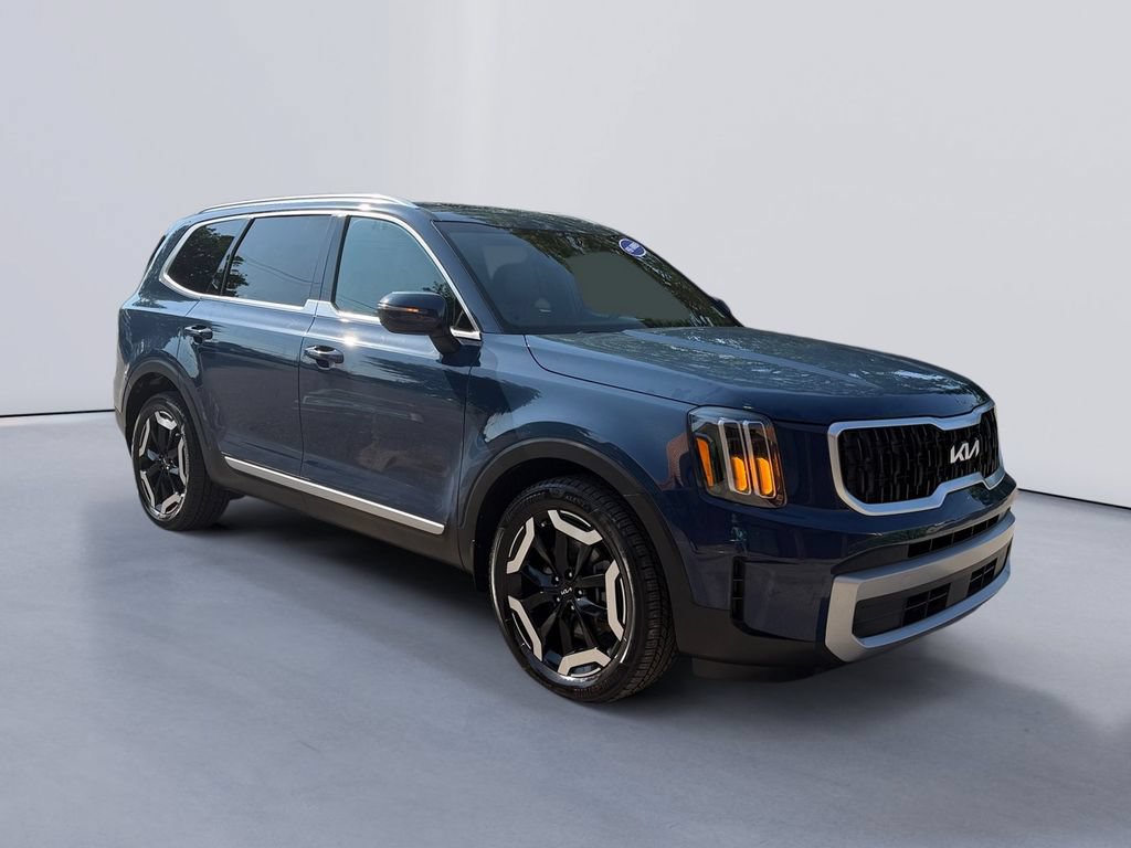 Used 2023 Kia Telluride EX w/ EX Captain's Chair Package FWD image 1