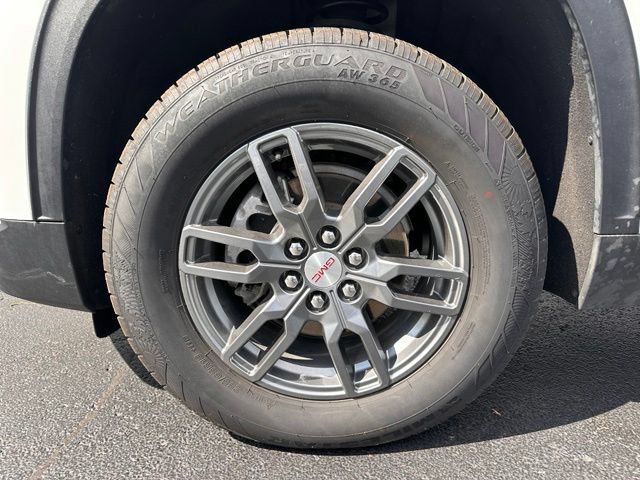 Used 2025 GMC Acadia Elevation AWD/4WD image 9