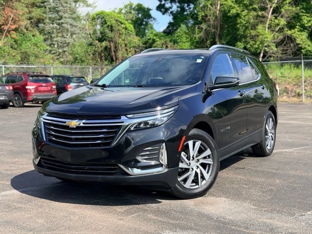 Used 2022 Chevrolet Equinox Premier FWD image 2