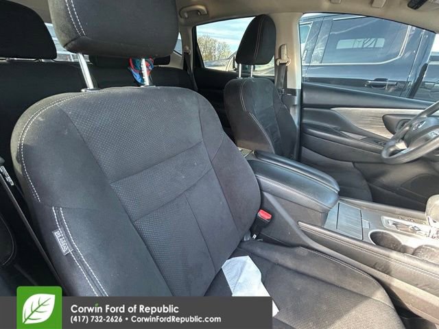 Used 2017 Nissan Murano S w/ Navigation Package image 17