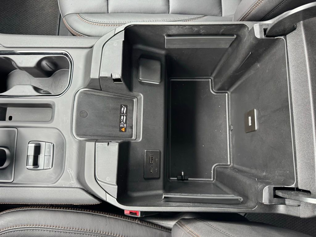 Used 2025 GMC Sierra 1500 AT4 image 21