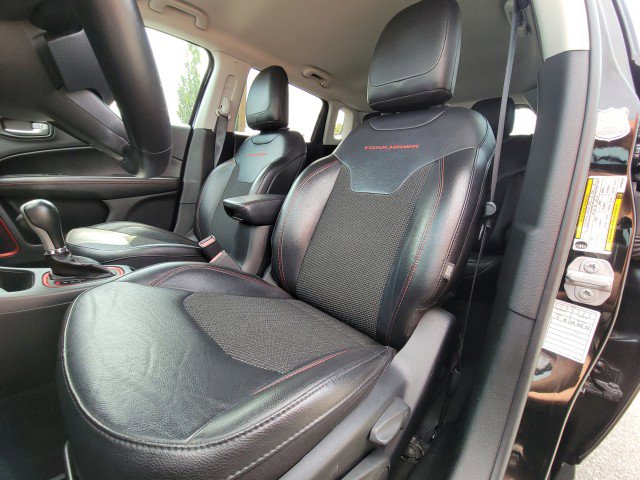 Used 2019 Jeep Compass Trailhawk image 23