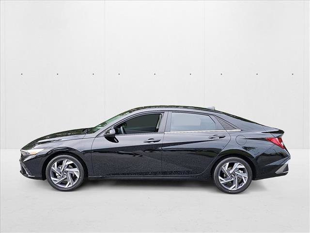 New 2025 Hyundai Elantra Limited image 5