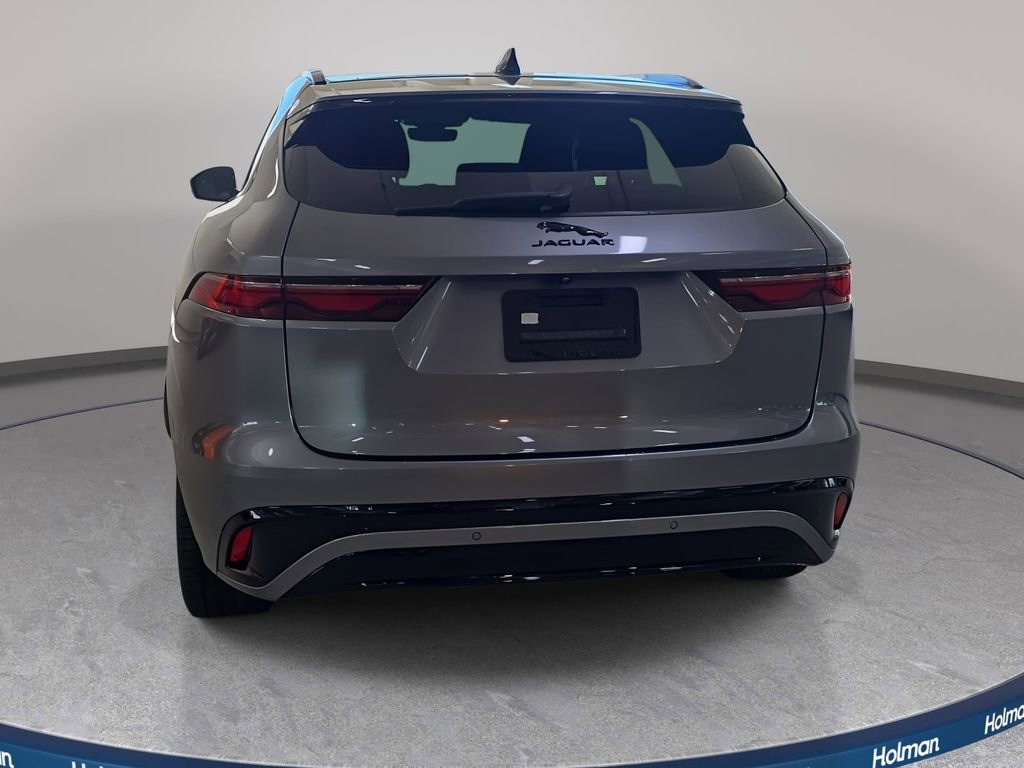 Used 2024 Jaguar F-PACE R-Dynamic S image 8