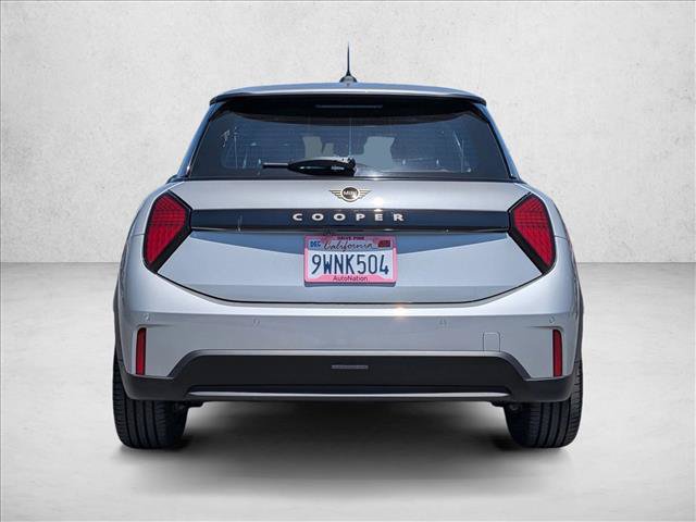 Certified 2025 MINI Cooper 2-Door Hardtop FWD image 7