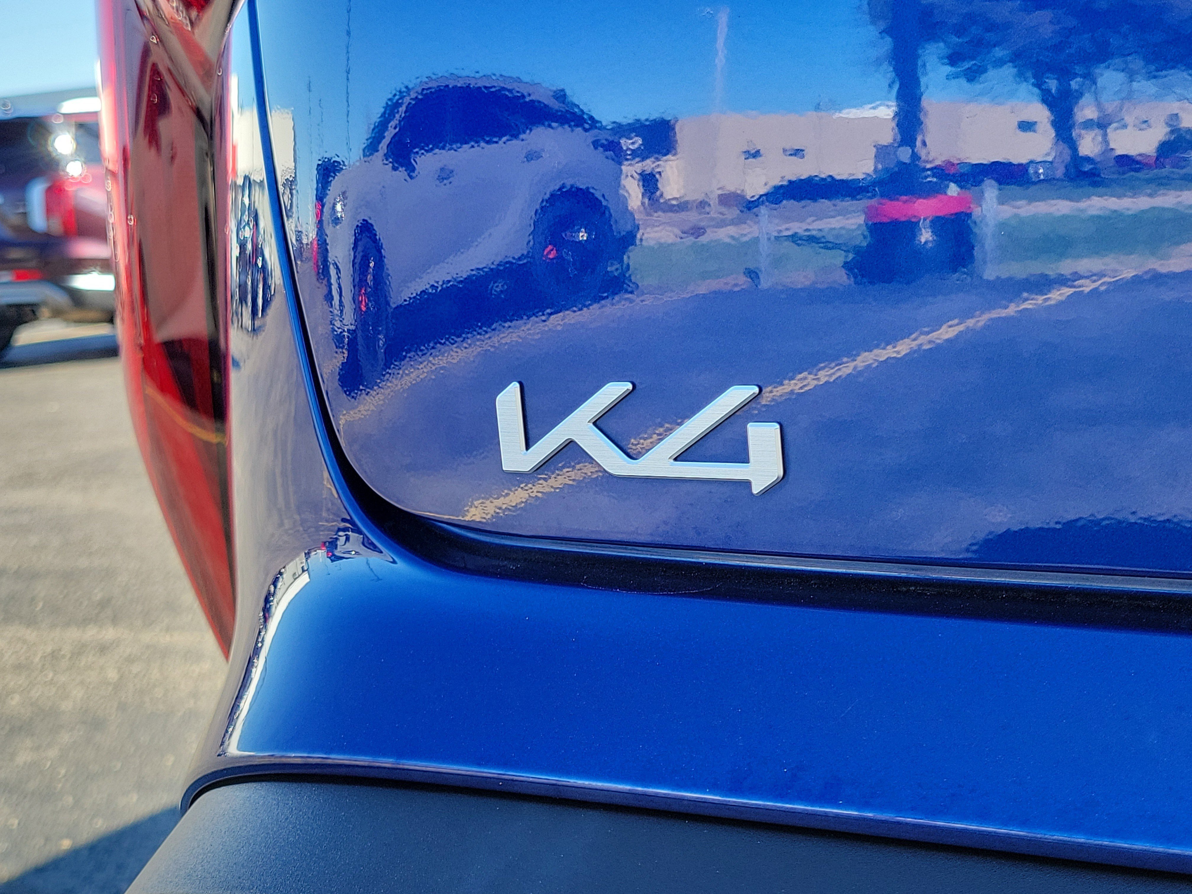 Used 2025 Kia K4 LXS image 6