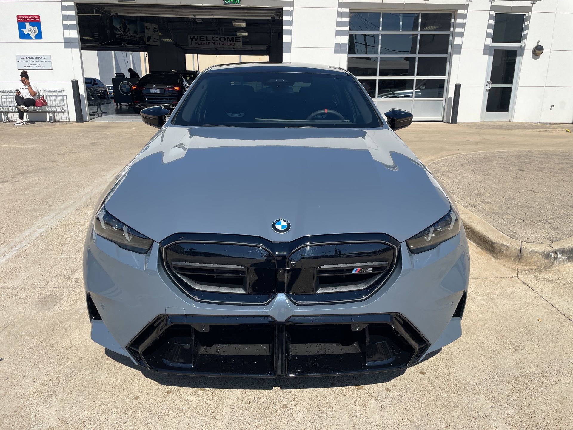 Certified 2026 BMW M5 w/ Executive Package image 2