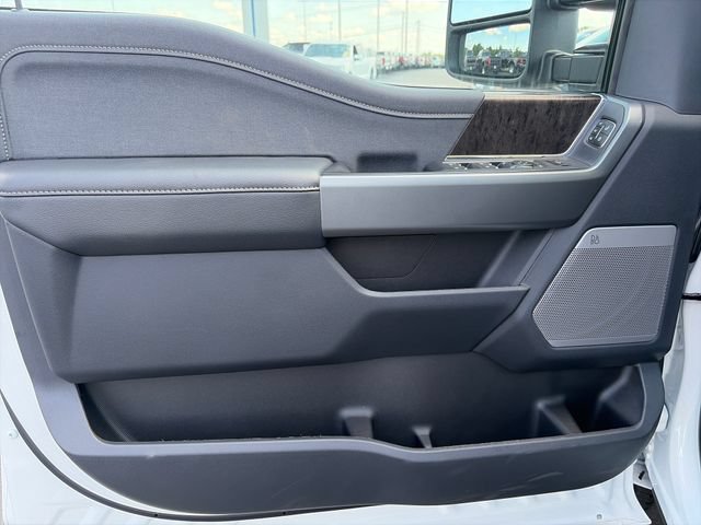 New 2026 Ford F350 Lariat w/ Black Appearance Package AWD/4WD image 16
