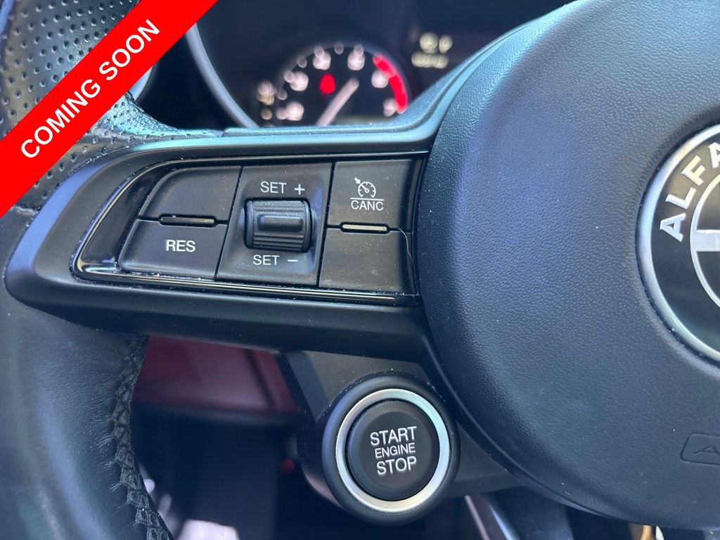 Used 2020 Alfa Romeo Giulia w/ Nero Edizione RWD image 24
