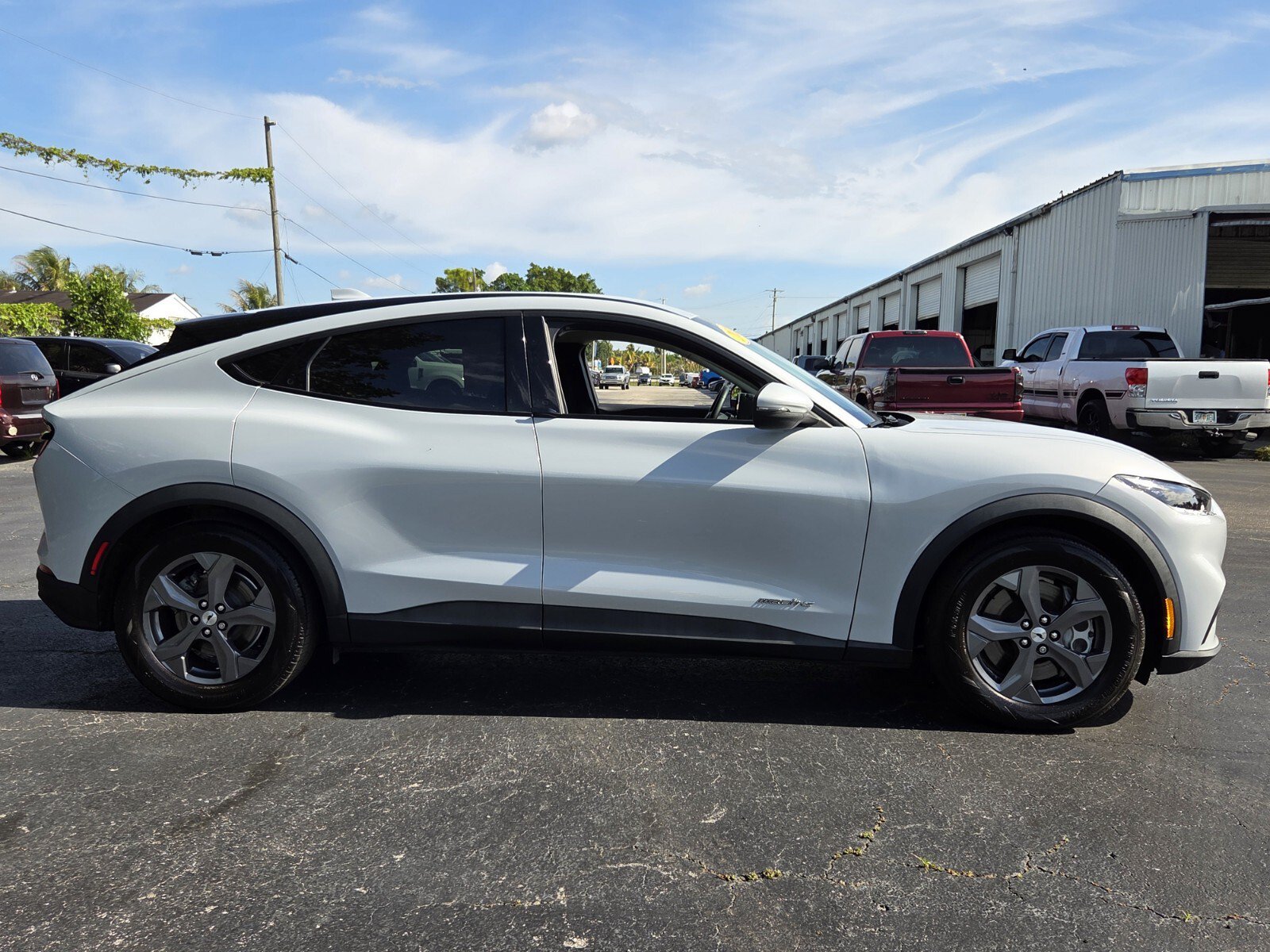 Used 2022 Ford Mustang Mach-E Select RWD image 6