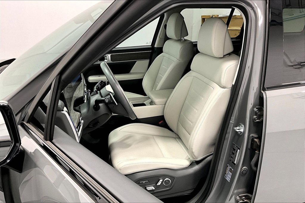 Used 2025 Hyundai Santa Fe Calligraphy AWD/4WD image 31