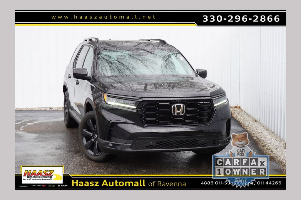 Used 2025 Honda Pilot Black Edition image 1