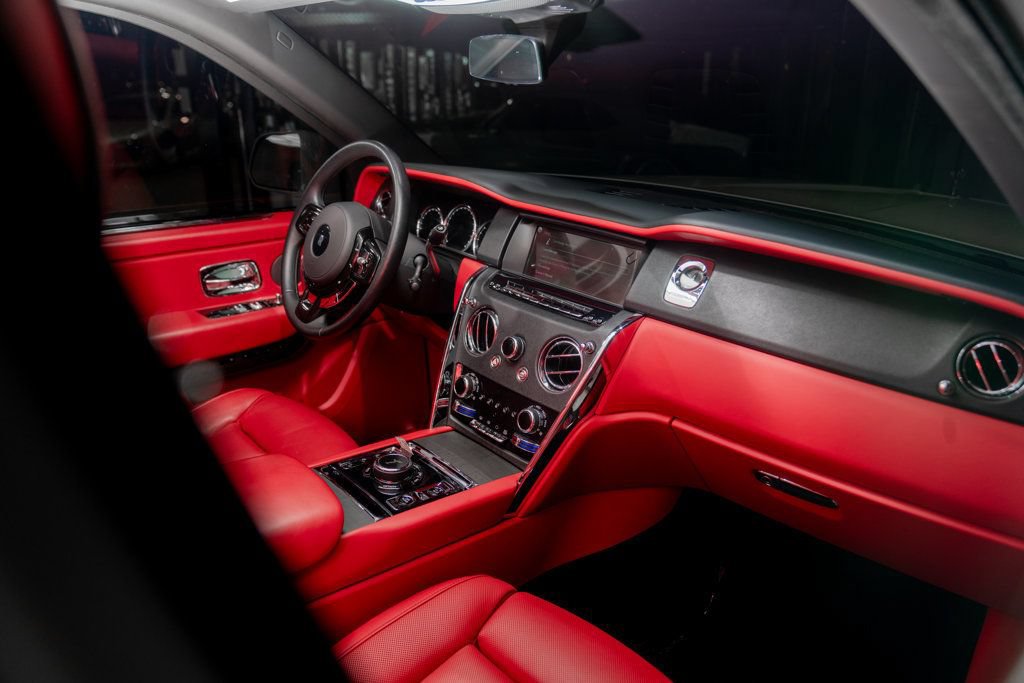 Used 2023 Rolls-Royce Cullinan AWD/4WD image 15