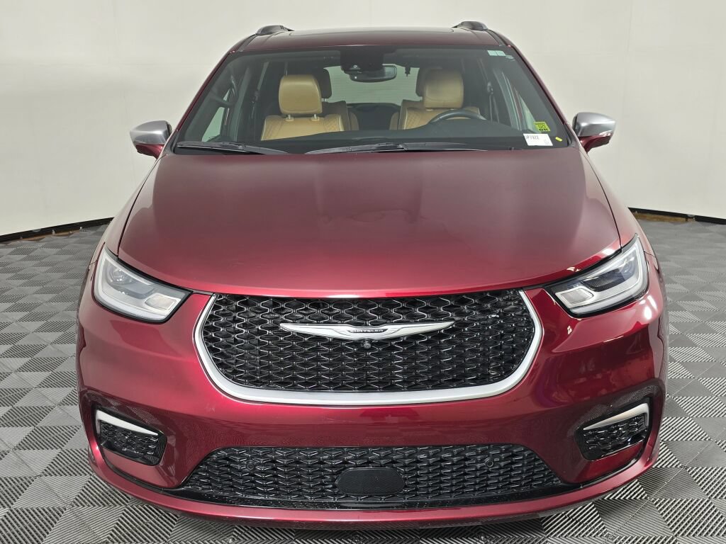 Used 2022 Chrysler Pacifica Pinnacle FWD image 5