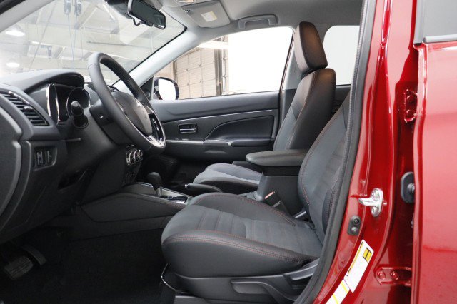New 2026 Mitsubishi Outlander Sport SE AWD/4WD image 6