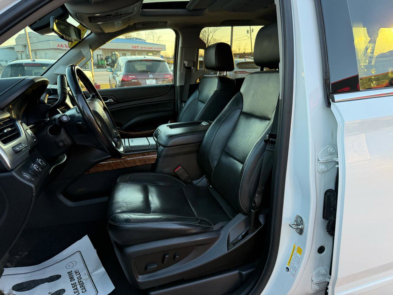 Used 2020 Chevrolet Suburban Premier AWD/4WD image 9
