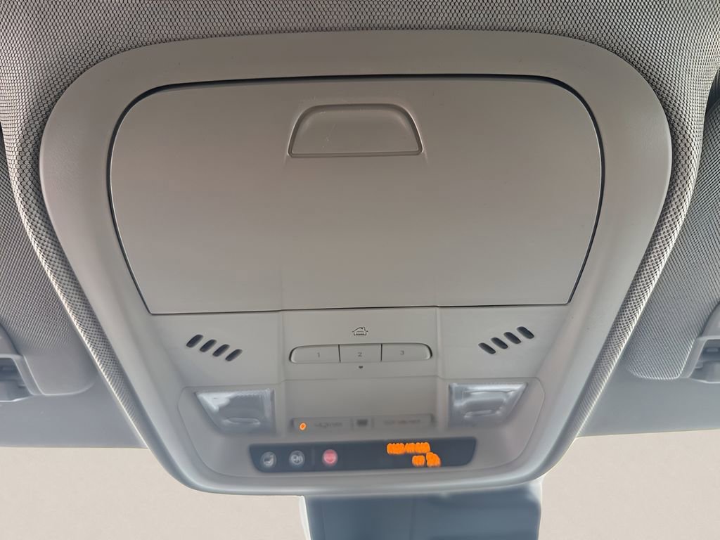 Used 2022 Cadillac XT4 Premium Luxury w/ Enhanced Visibility Package image 26