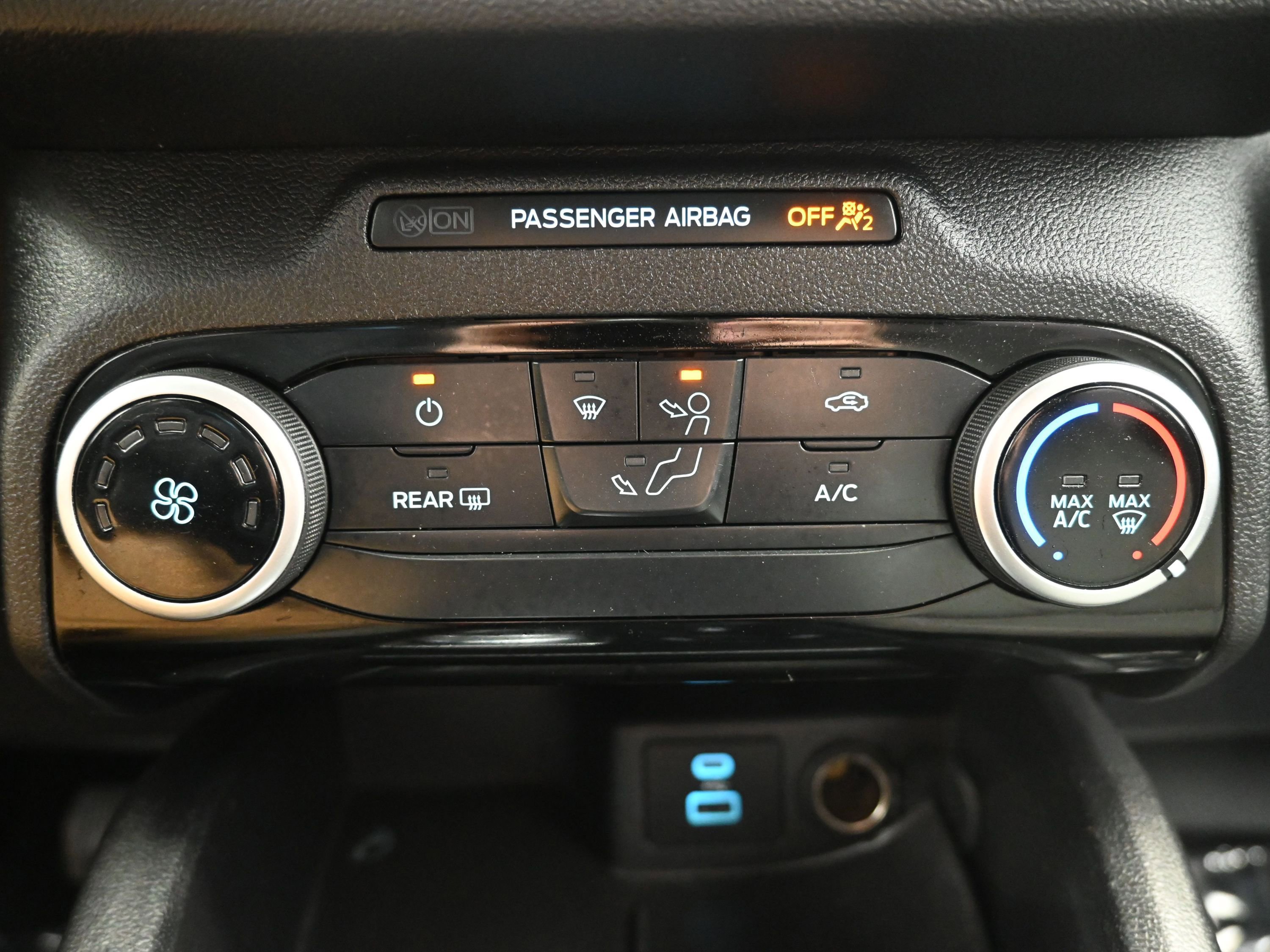 Used 2022 Ford Escape S image 17