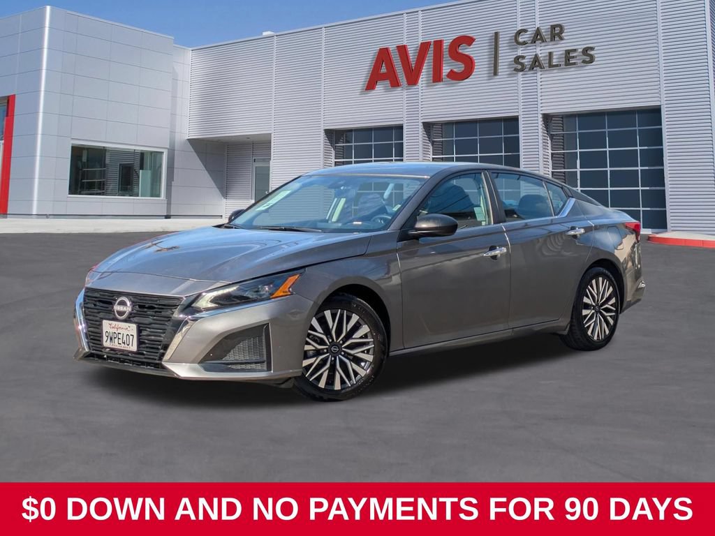 Used 2025 Nissan Altima 2.5 SV FWD image 1