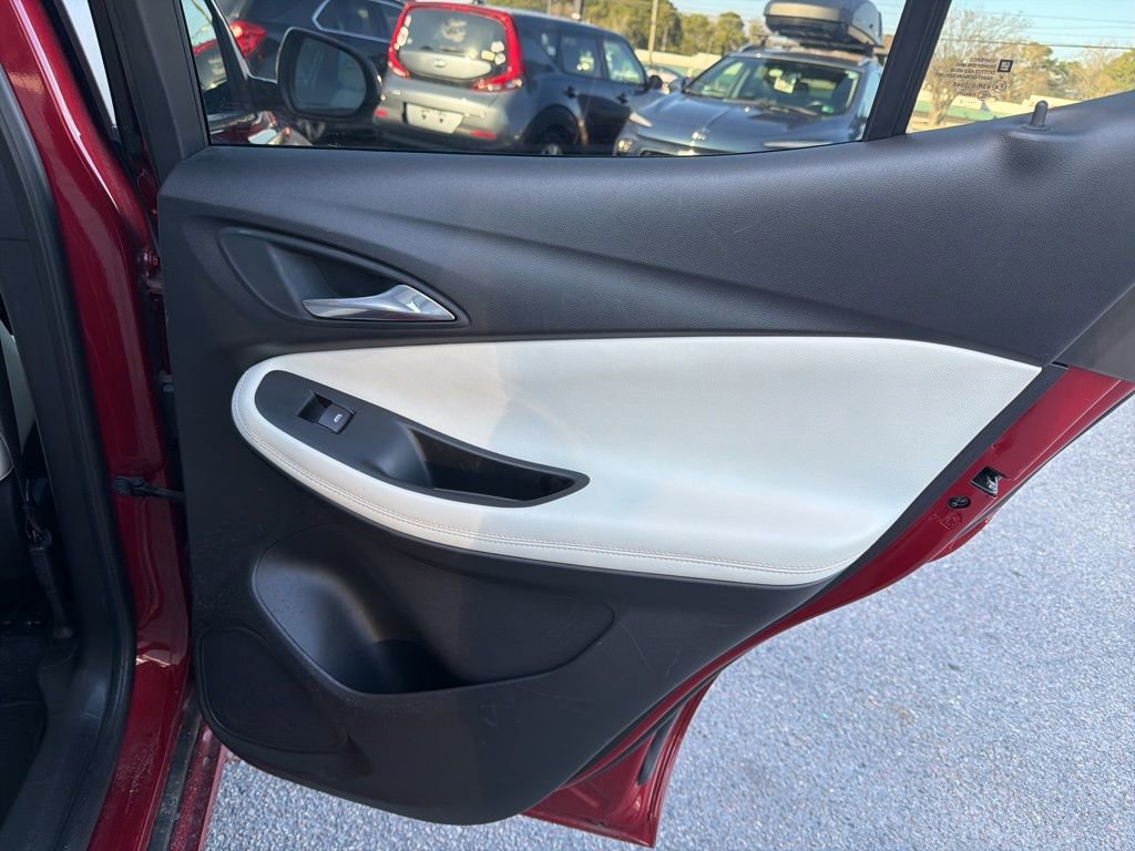 Used 2021 Buick Encore GX Select w/ Sport Touring Package image 27