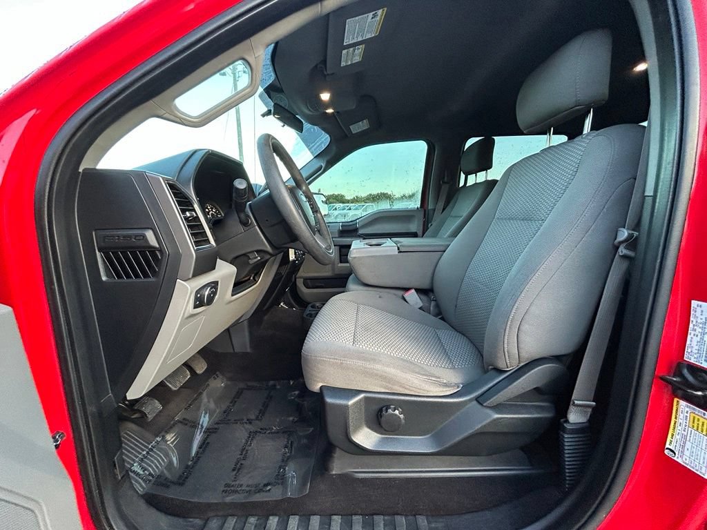 Used 2017 Ford F150 XLT AWD/4WD image 10