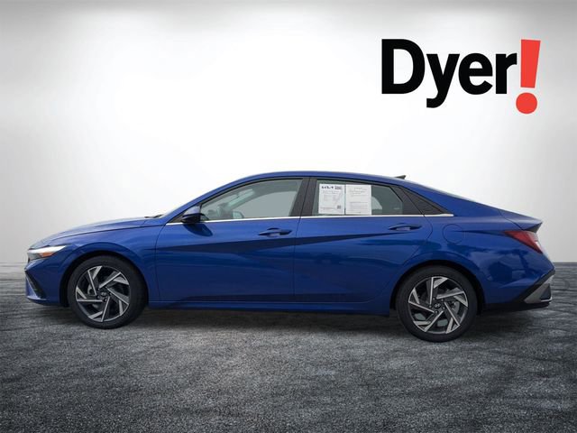 Used 2025 Hyundai Elantra SEL FWD image 7