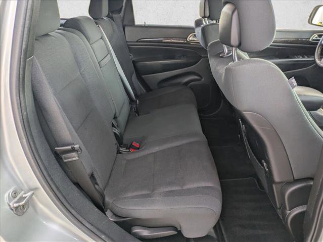 Used 2011 Jeep Grand Cherokee Laredo AWD/4WD image 17