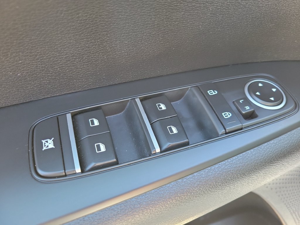 Used 2023 Kia Forte LX FWD image 14